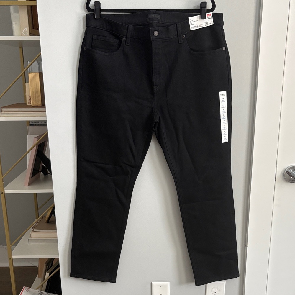 NWT Uniqlo Women's Slim Straight Leg Black Jeans